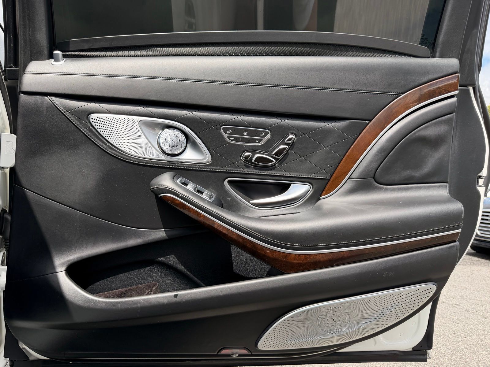 Used 2016 Mercedes-Benz Maybach S 600 image 31