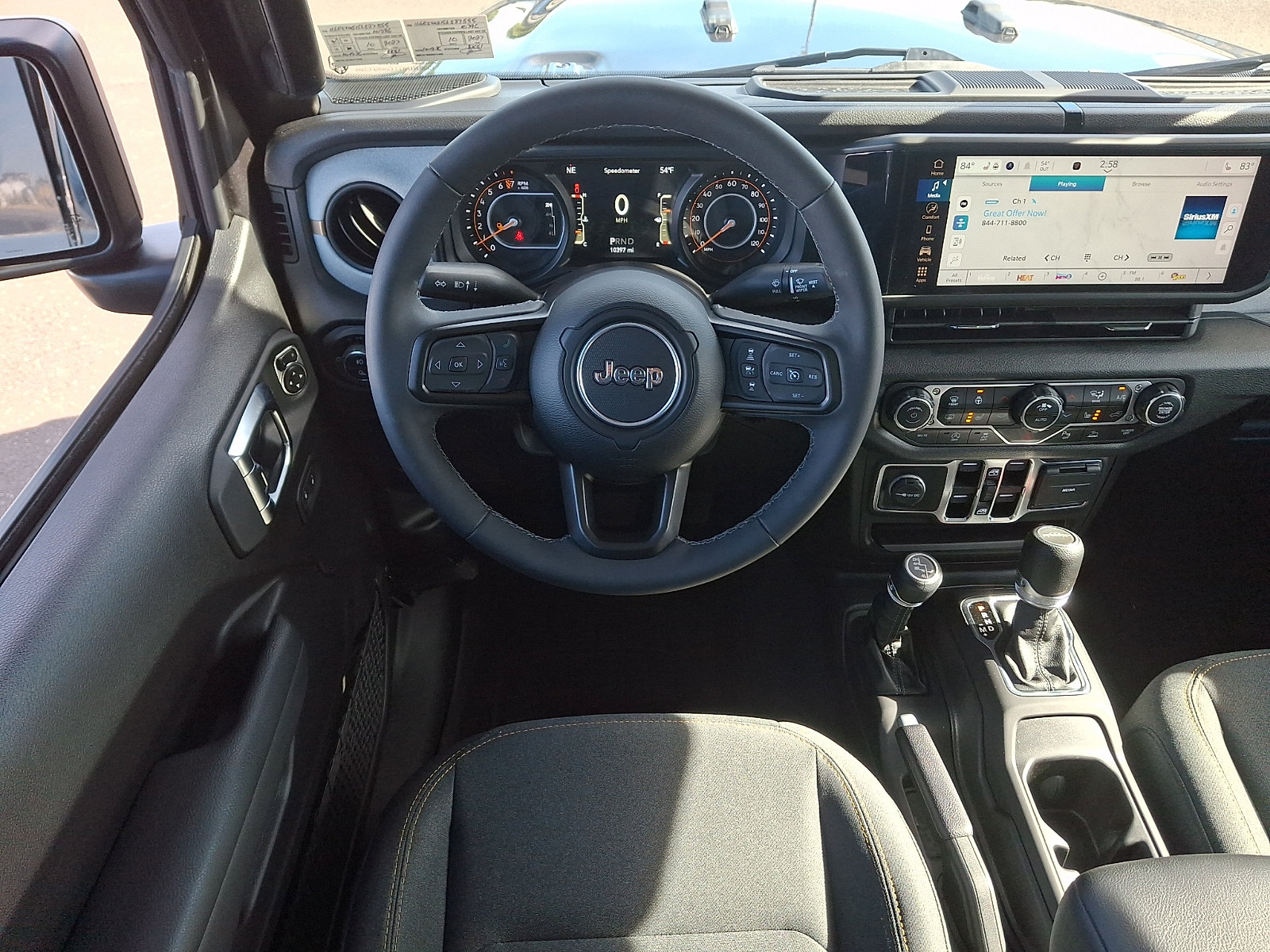 Used 2025 Jeep Gladiator Sport AWD/4WD image 11