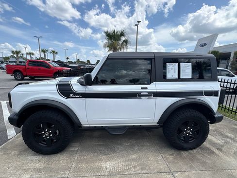 Used 2023 Ford Bronco Black Diamond AWD/4WD image 3