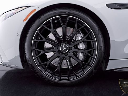 Used 2025 Mercedes-Benz SL 43 AMG w/ Driver Assistance Package image 3