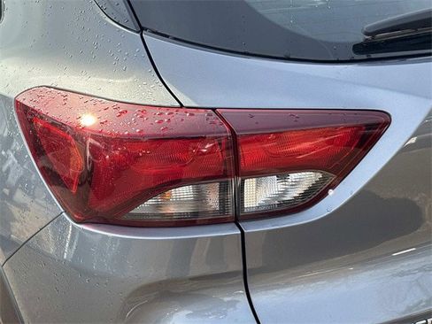 Used 2021 Chevrolet TrailBlazer LS image 11