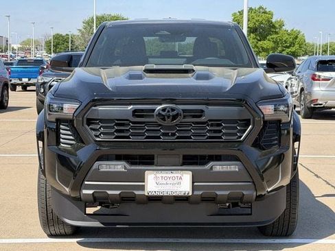 New 2026 Toyota Tacoma TRD Sport image 8