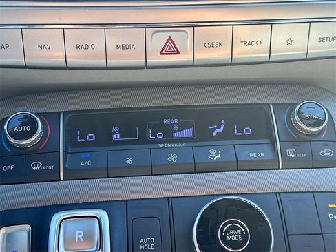 Used 2021 Hyundai Palisade SEL w/ Premium Package image 15