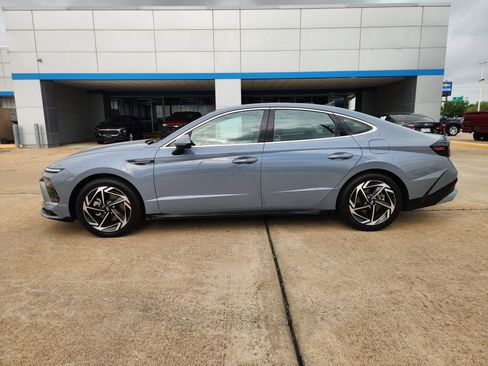 Used 2024 Hyundai Sonata SEL w/ Convenience Package FWD image 5