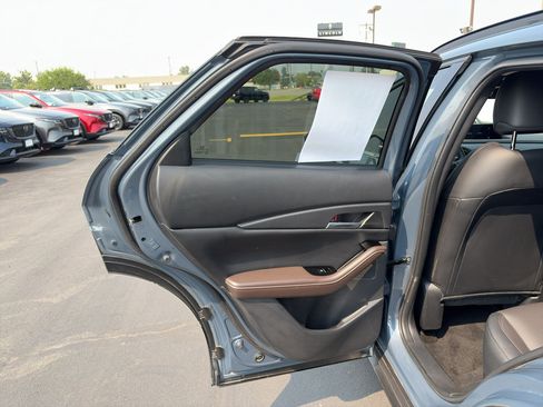 Used 2025 MAZDA CX-30 2.5 Turbo w/ Premium Package AWD/4WD image 12
