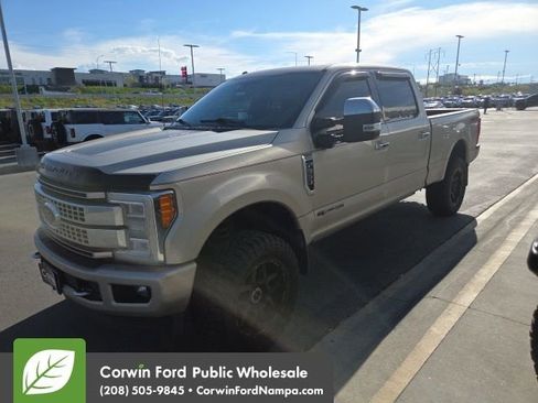 Used 2017 Ford F350 Platinum w/ Platinum Ultimate Package image 3