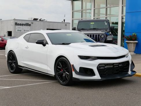 Used 2023 Chevrolet Camaro LT w/ Technology Package image 23