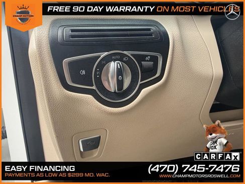 Used 2018 Mercedes-Benz GLC 300 w/ Premium Package image 22