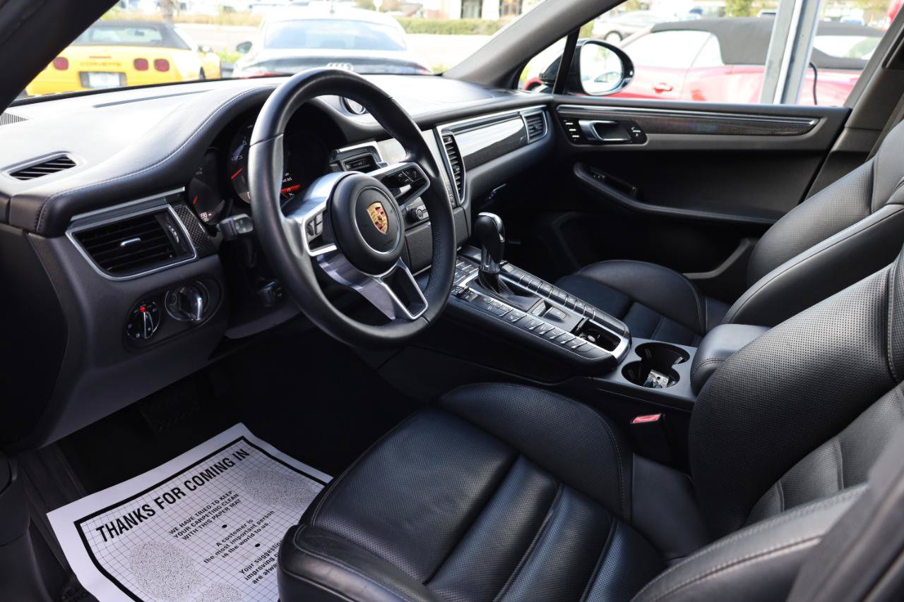 Used 2018 Porsche Macan GTS AWD/4WD image 8