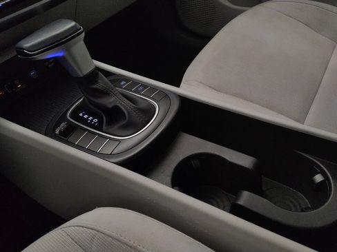 Used 2024 Hyundai Kona SEL FWD image 26