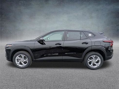 New 2026 Chevrolet Trax LS w/ LS Convenience Package image 7