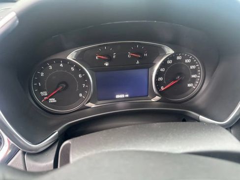 Used 2024 Chevrolet Equinox LT FWD image 9
