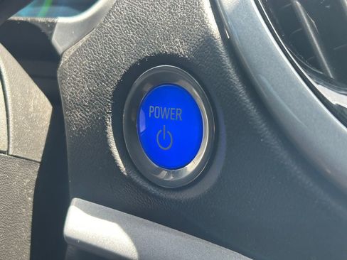 Used 2017 Chevrolet Volt LT FWD image 24