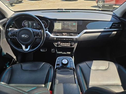 Used 2020 Kia Niro EX Premium w/ Cold Weather Package FWD image 17