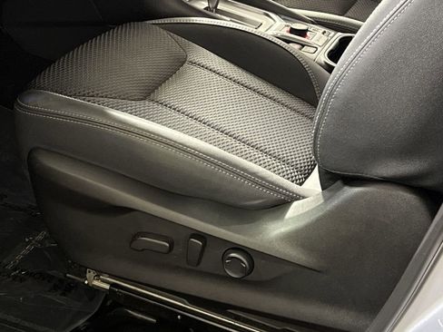 Used 2019 Subaru Forester Premium image 12