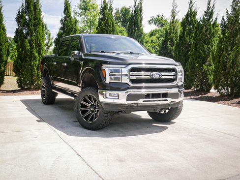 Used 2024 Ford F150 Lariat w/ FX4 Off-Road Package AWD/4WD image 2