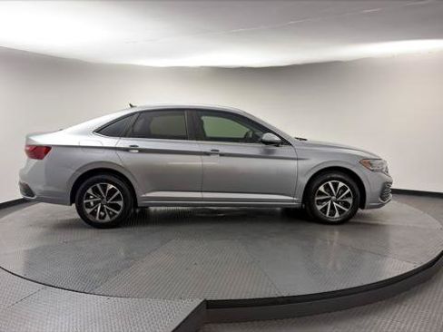 Used 2023 Volkswagen Jetta S FWD image 9