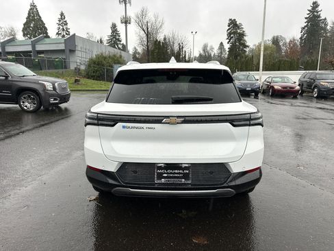 New 2026 Chevrolet Equinox EV LT image 4