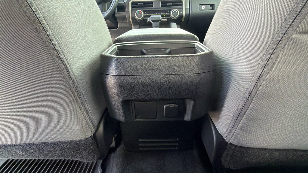Certified 2025 Toyota Tacoma SR5 AWD/4WD image 25