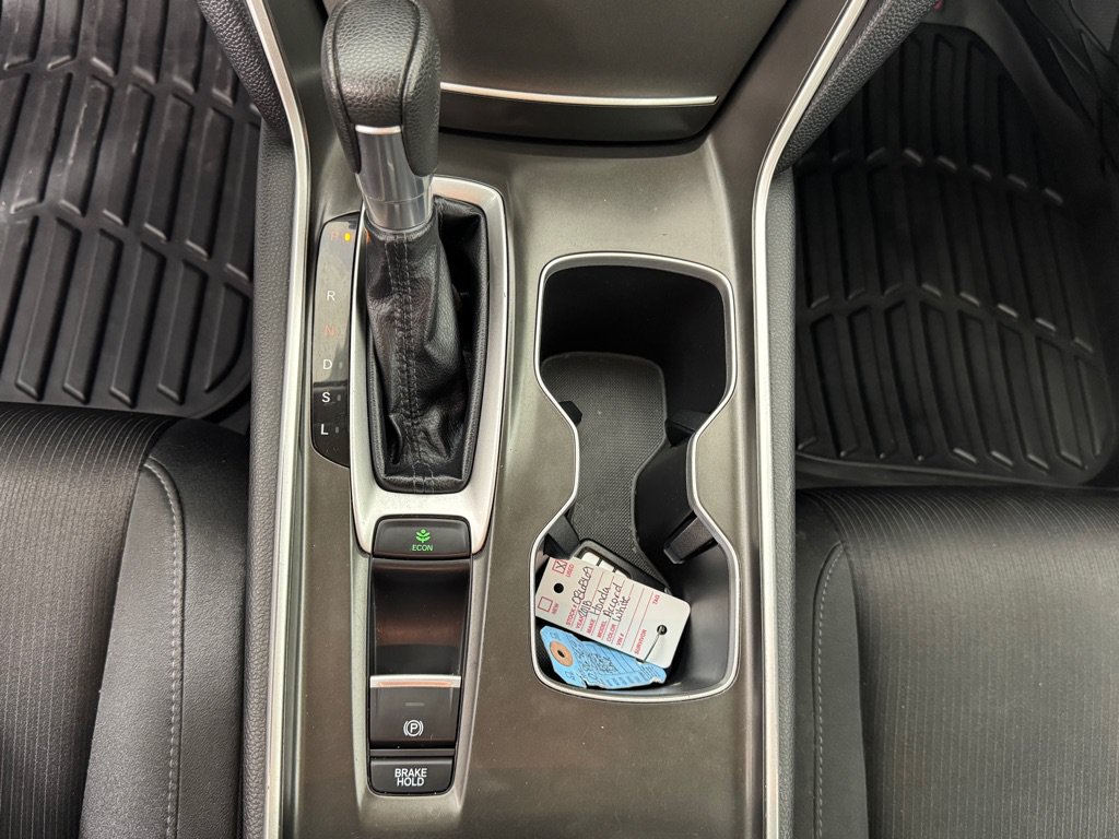 Used 2018 Honda Accord LX image 17