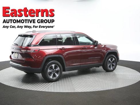 Used 2022 Jeep Grand Cherokee Limited 4xe w/ Luxury Tech Group II AWD/4WD image 46