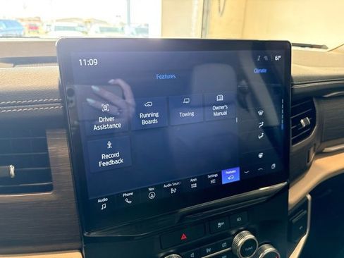 Used 2022 Ford Expedition Limited image 45