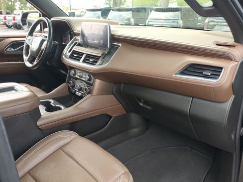 Used 2021 Chevrolet Tahoe High Country AWD/4WD image 23