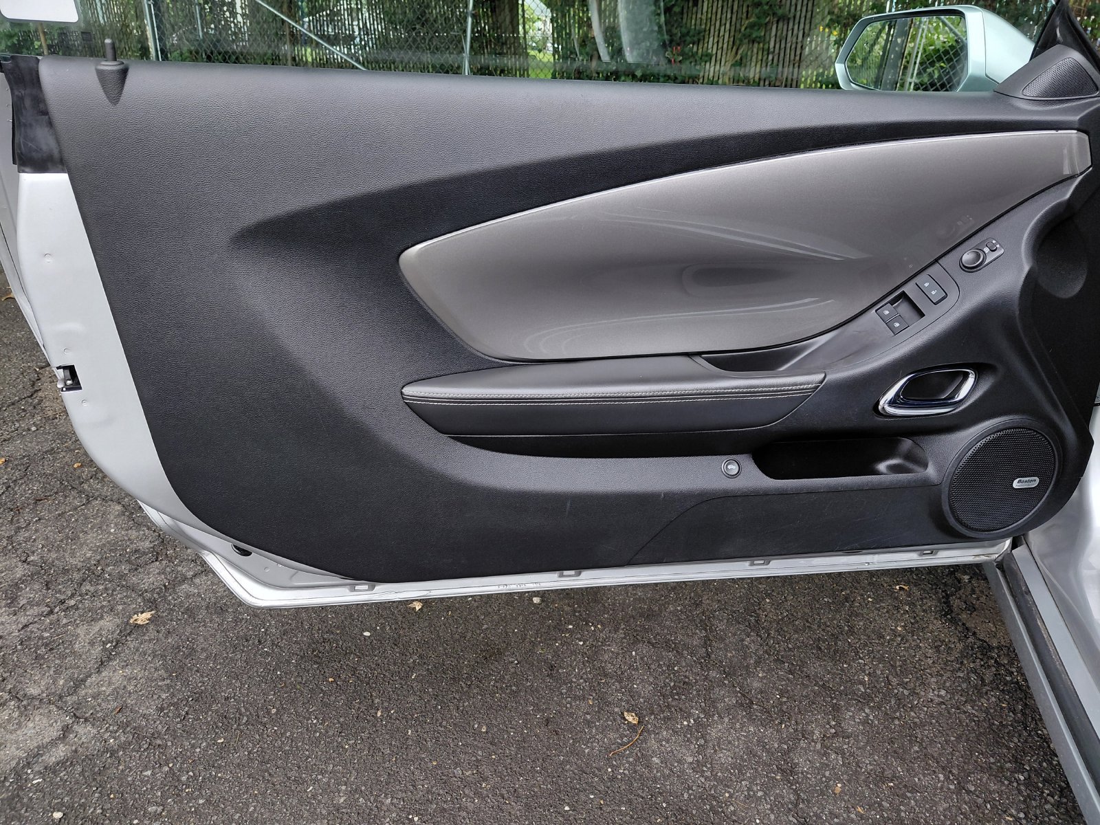 Used 2014 Chevrolet Camaro LT RWD image 15