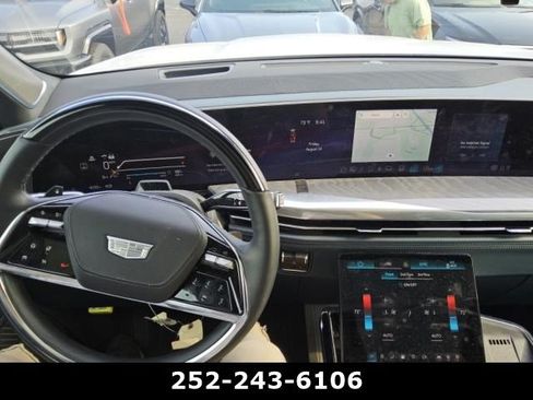 Used 2026 Cadillac Escalade IQ Sport 2 AWD/4WD image 14