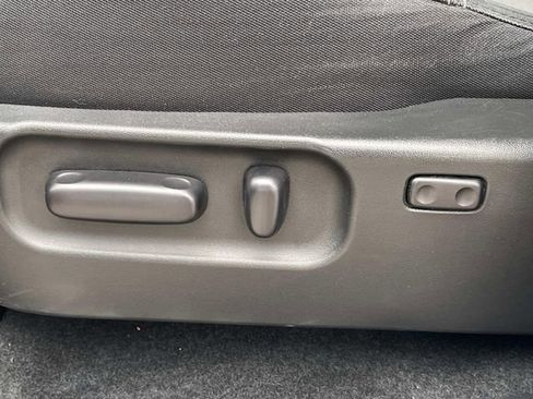 Used 2023 Toyota Tacoma TRD Off-Road w/ Technology Package image 24