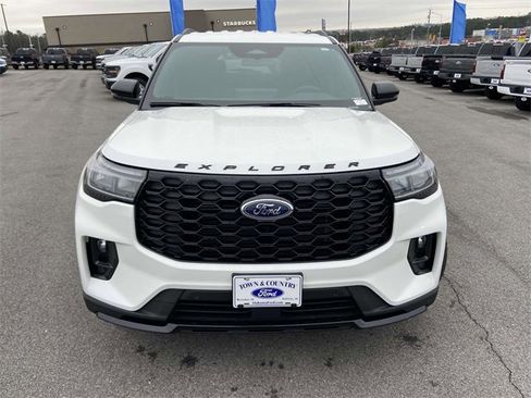 New 2025 Ford Explorer ST-Line w/ Premium Package image 6