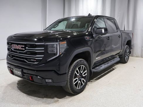 Used 2025 GMC Sierra 1500 AT4 w/ AT4 Premium Package AWD/4WD image 6