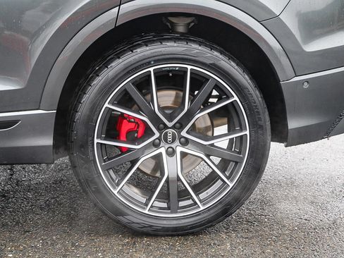 Used 2021 Audi Q8 Premium Plus w/ Premium Plus Package image 10