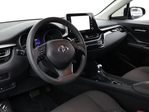 Used 2020 Toyota C-HR LE FWD image 11