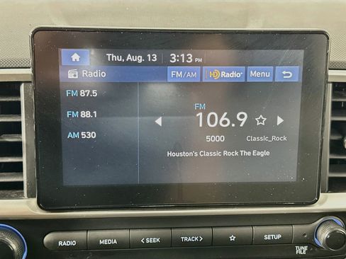Used 2025 Hyundai Venue SEL FWD image 21