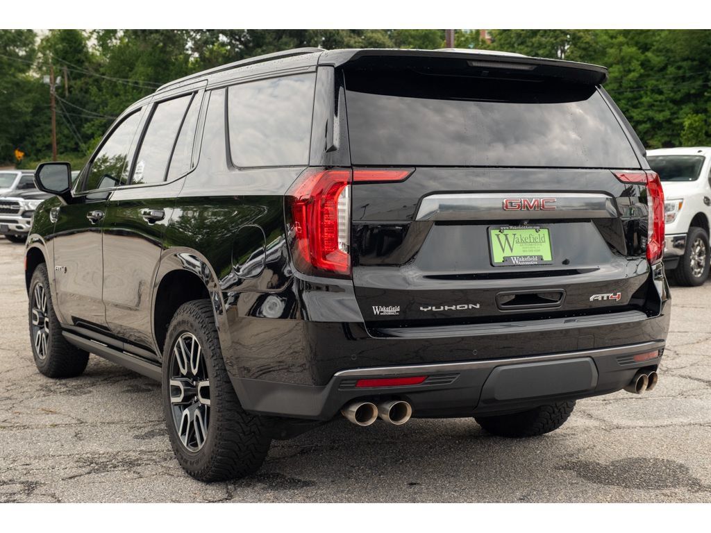 Used 2022 GMC Yukon AT4 AWD/4WD image 6