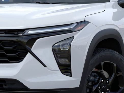 New 2026 Chevrolet Trax LT FWD image 10
