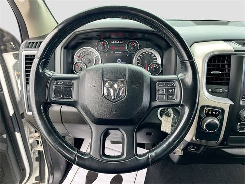 Used 2019 RAM 1500 Big Horn image 11