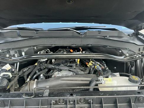 Used 2025 Ford Explorer ST-Line w/ Premium Package RWD image 25
