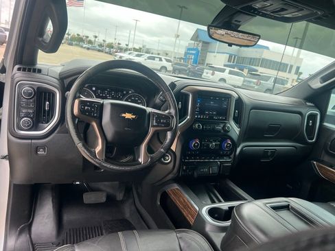 Used 2022 Chevrolet Silverado 3500 High Country w/ Technology Package AWD/4WD image 23
