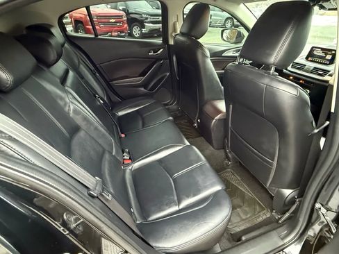 Used 2017 MAZDA MAZDA3 Touring image 31