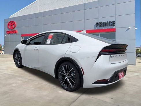 New 2025 Toyota Prius XLE FWD image 11