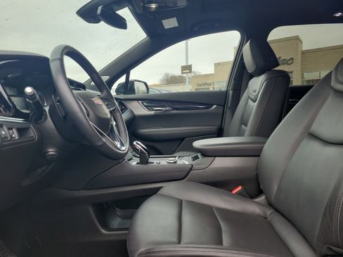 Certified 2025 Cadillac XT6 Premium Luxury image 15