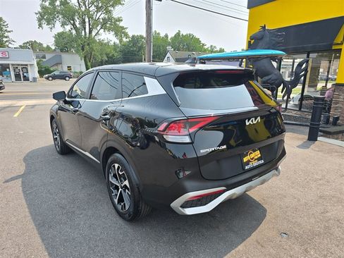 Used 2023 Kia Sportage EX FWD image 2