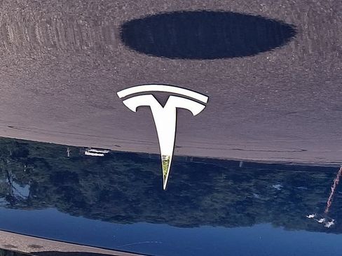 Used 2023 Tesla Model Y Long Range AWD/4WD image 34