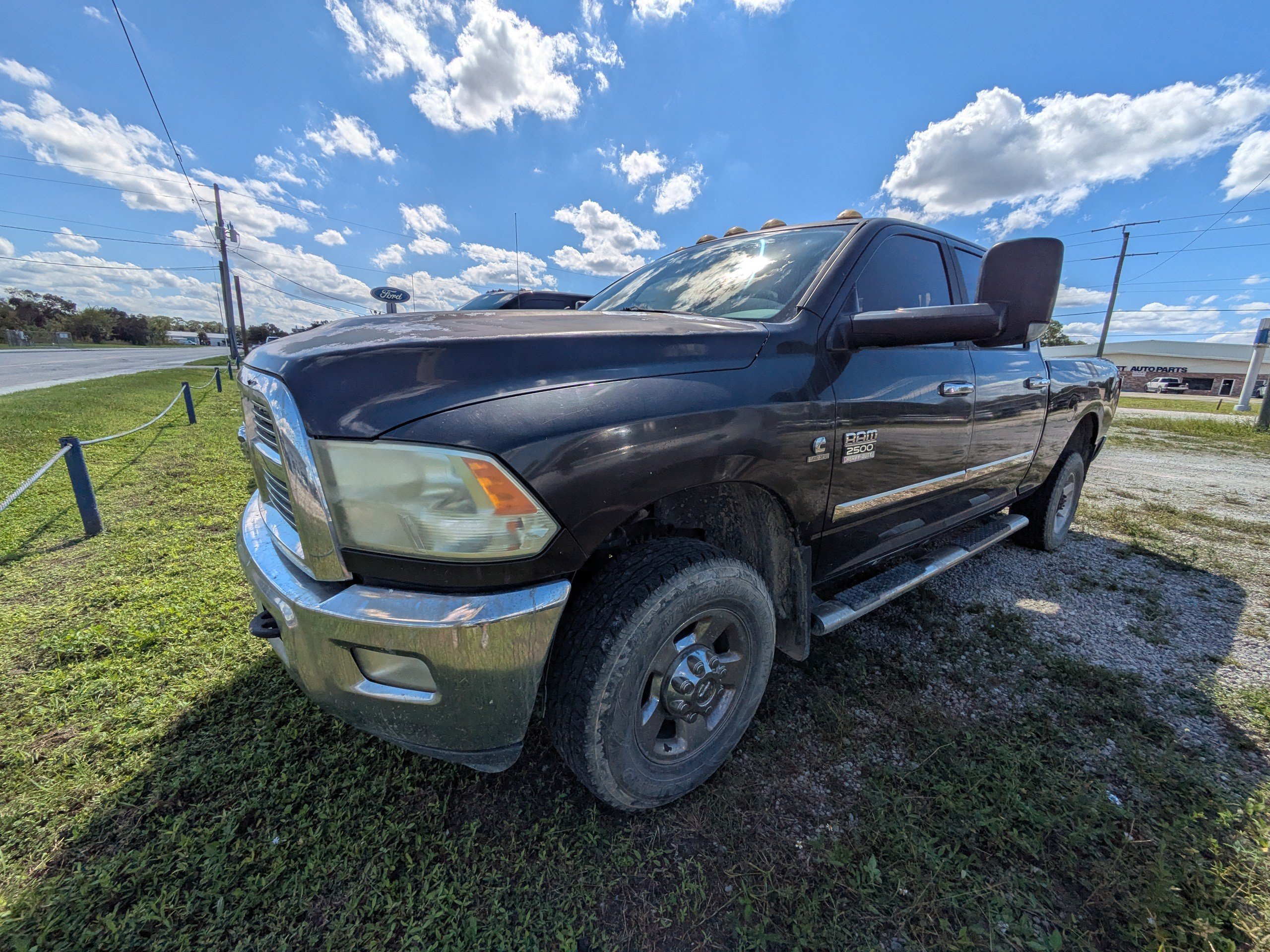 Used 2010 Dodge Ram 2500 Truck SLT w/ Big Horn Regional Pkg AWD/4WD image 2
