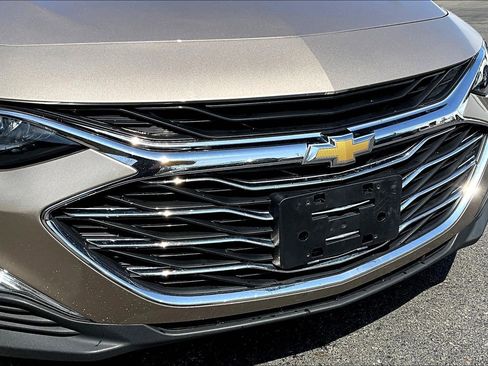 Used 2022 Chevrolet Malibu LS image 23