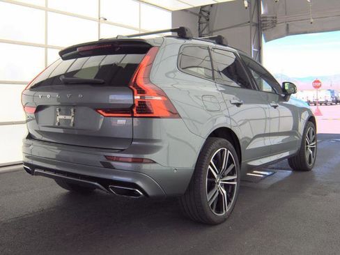 Used 2021 Volvo XC60 T8 R-Design w/ Advanced Package AWD/4WD image 4