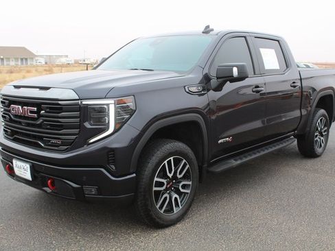 Used 2024 GMC Sierra 1500 AT4 w/ Technology Package image 10