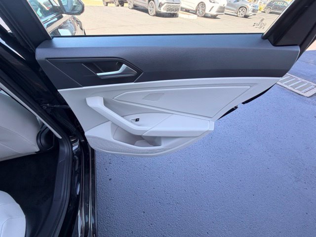 Certified 2024 Volkswagen Jetta SE w/ Panoramic Sunroof Package FWD image 22